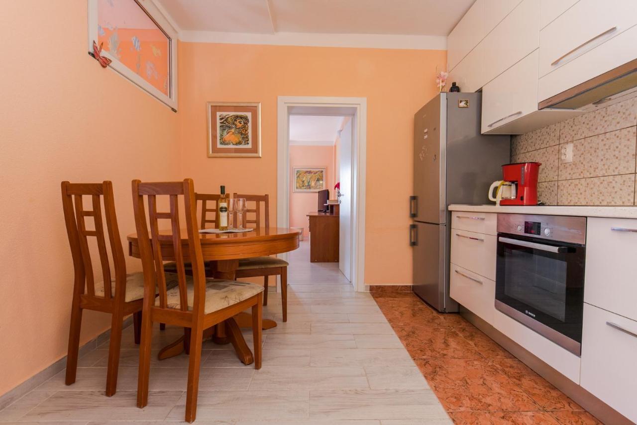 Apartments Marko Трогир Екстериор снимка