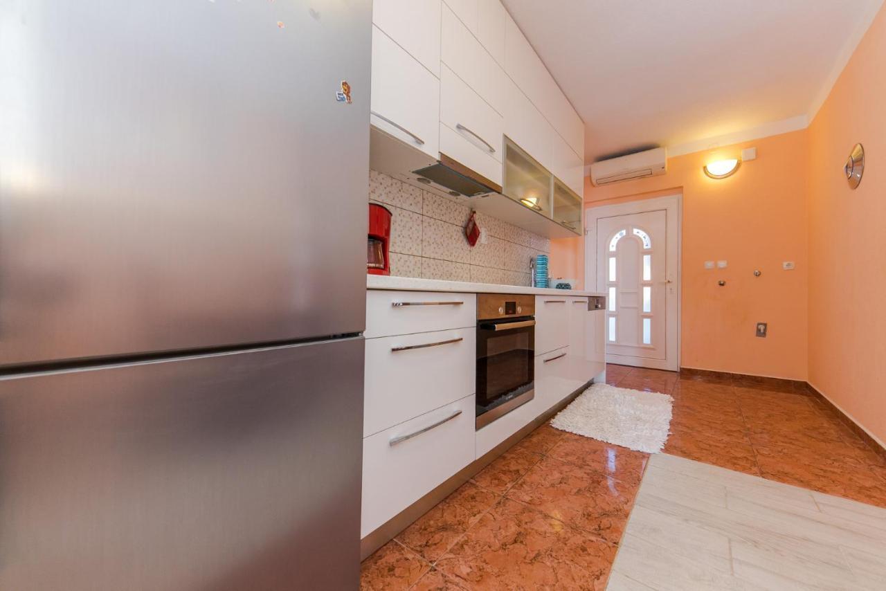 Apartments Marko Трогир Екстериор снимка