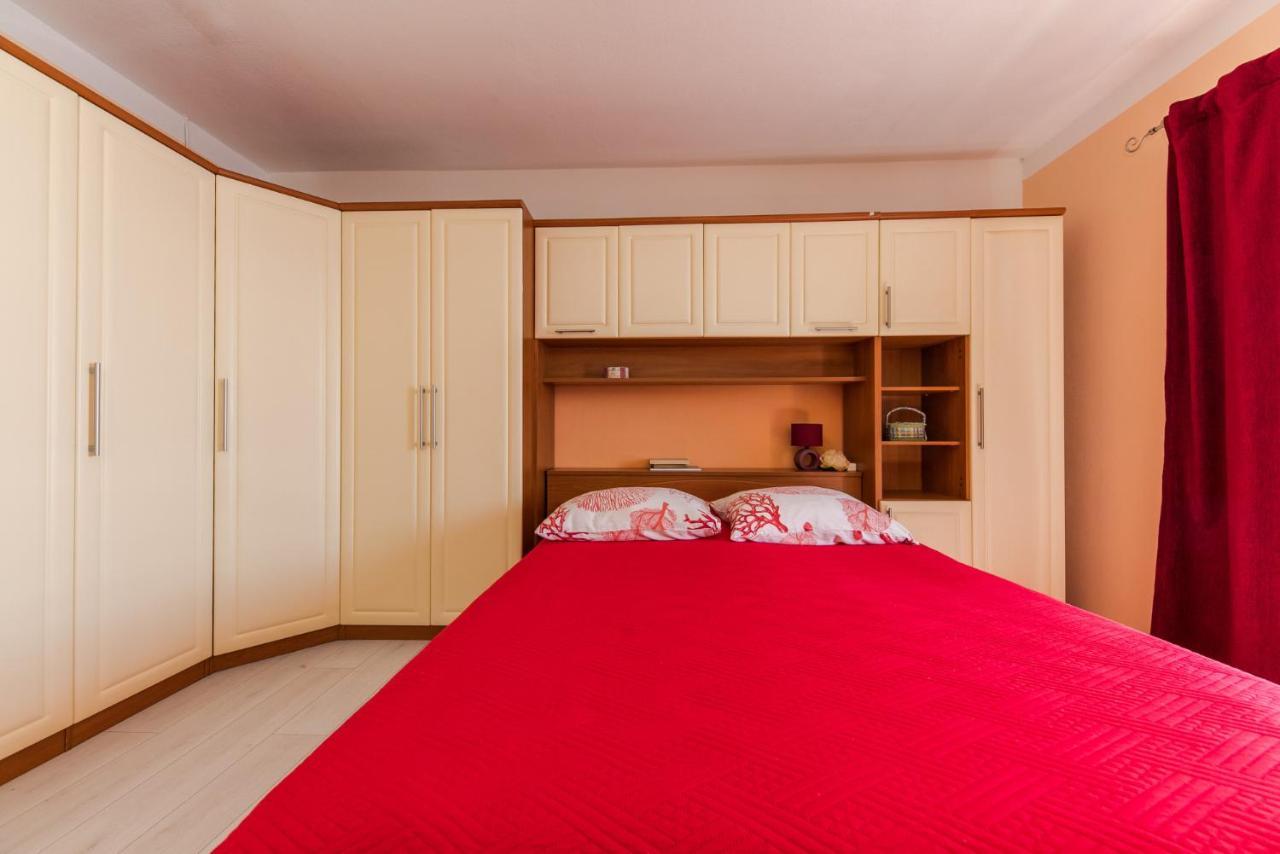 Apartments Marko Трогир Екстериор снимка
