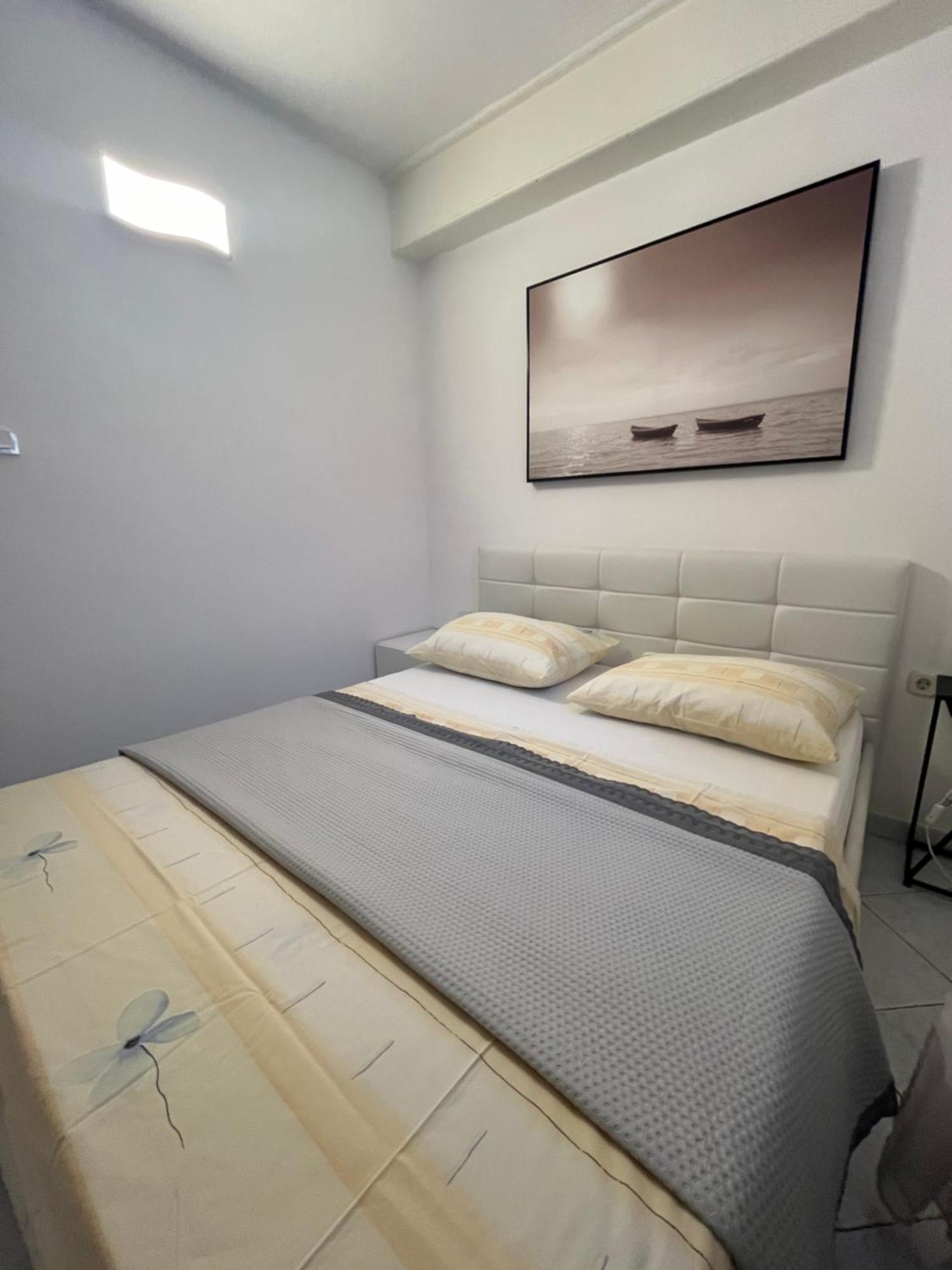 Apartments Marko Трогир Екстериор снимка