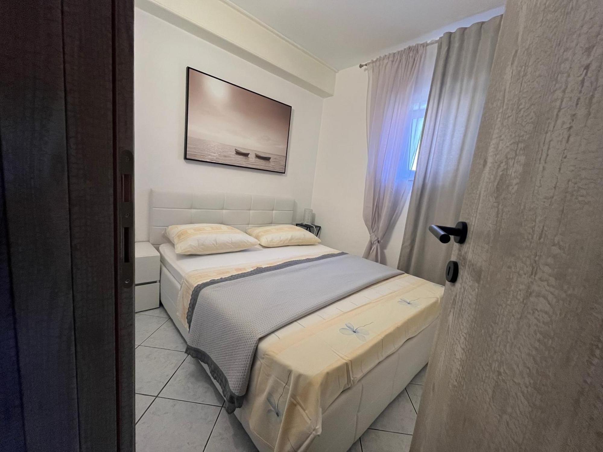 Apartments Marko Трогир Екстериор снимка